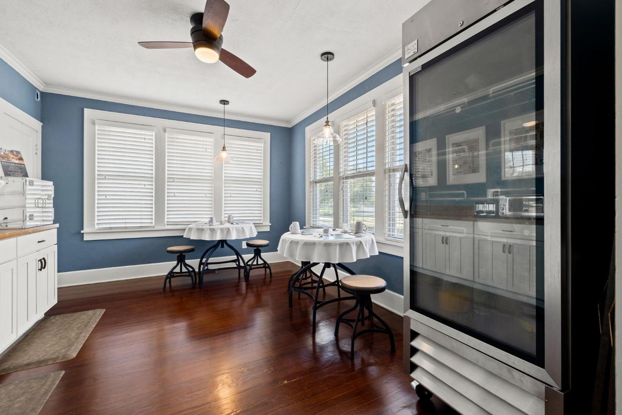 The Kenwood Gables Bed & Breakfast St. Petersburg Luaran gambar
