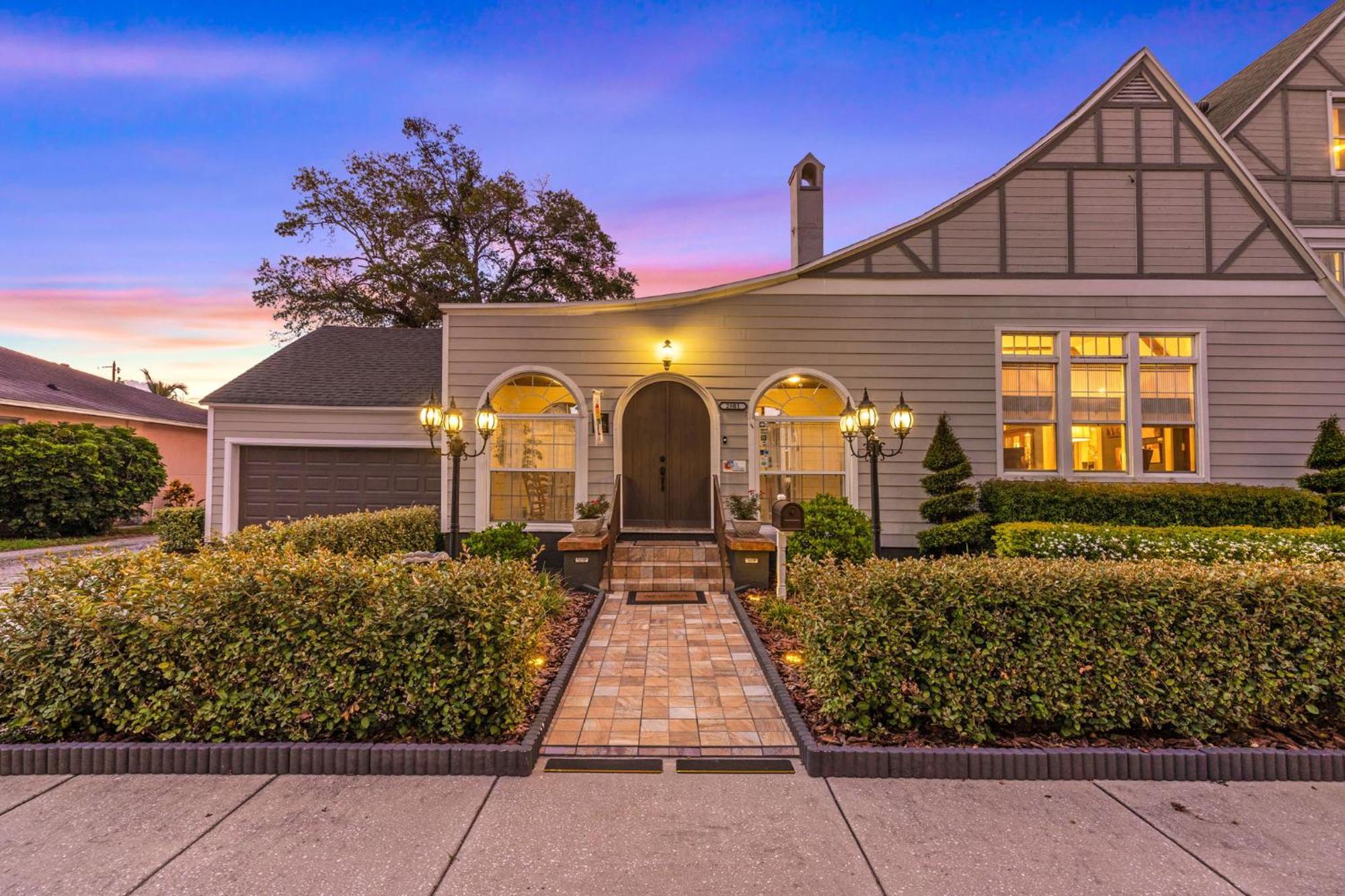 The Kenwood Gables Bed & Breakfast St. Petersburg Luaran gambar