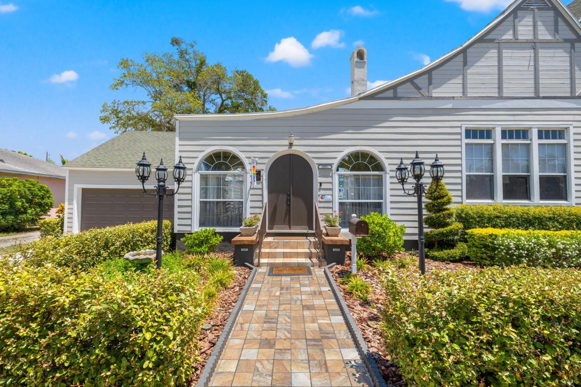 The Kenwood Gables Bed & Breakfast St. Petersburg Luaran gambar