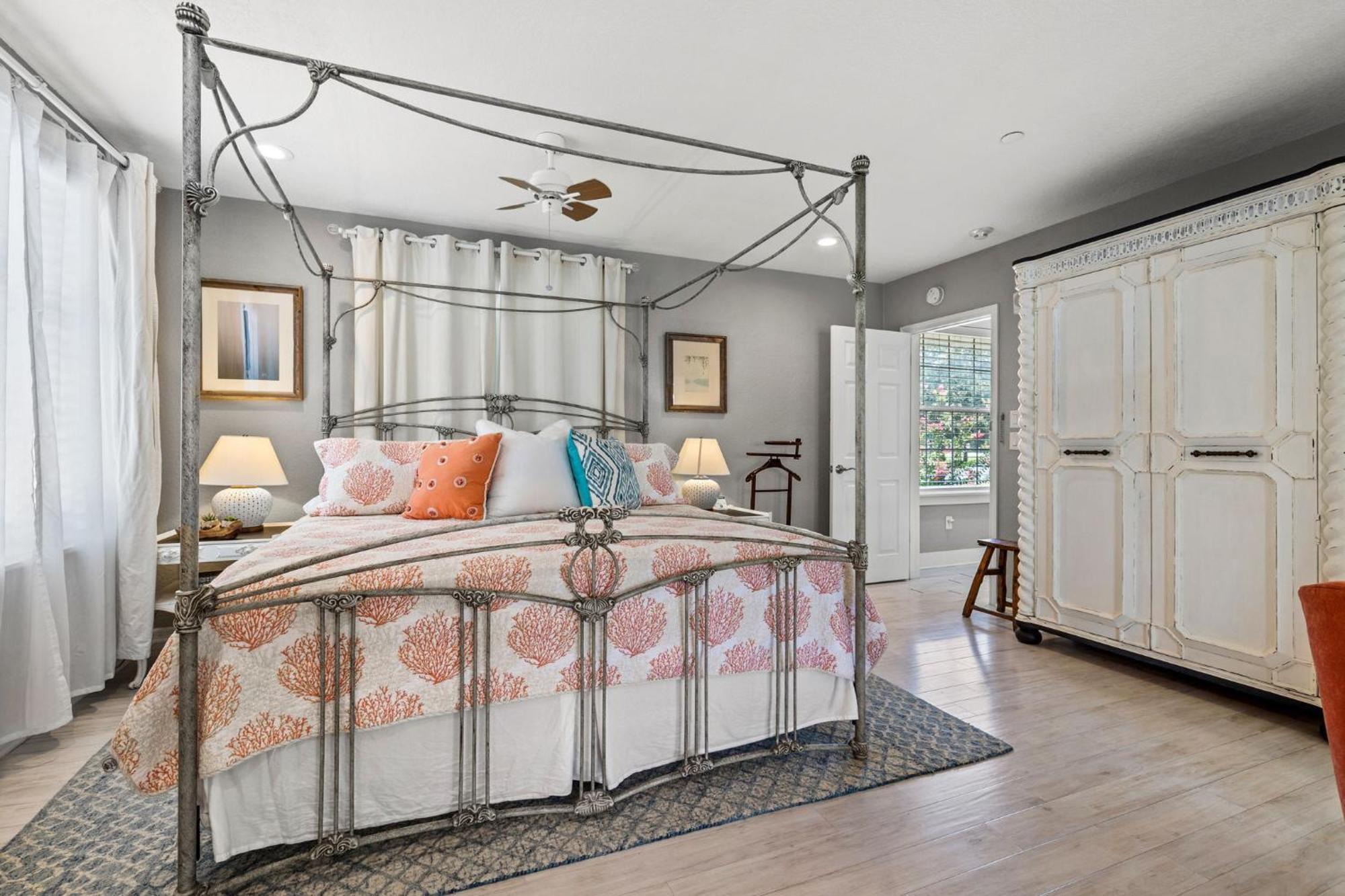 The Kenwood Gables Bed & Breakfast St. Petersburg Luaran gambar