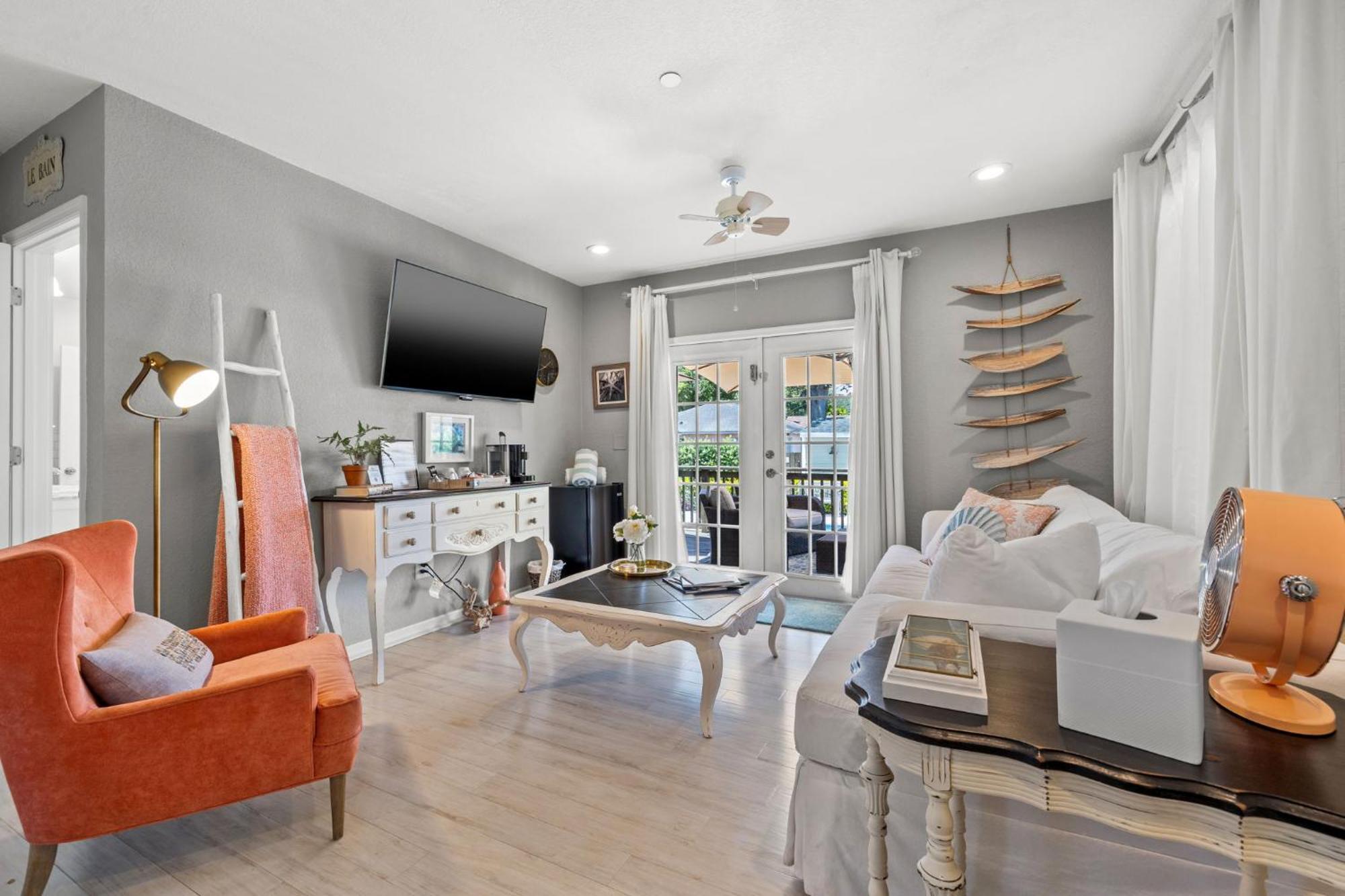 The Kenwood Gables Bed & Breakfast St. Petersburg Luaran gambar