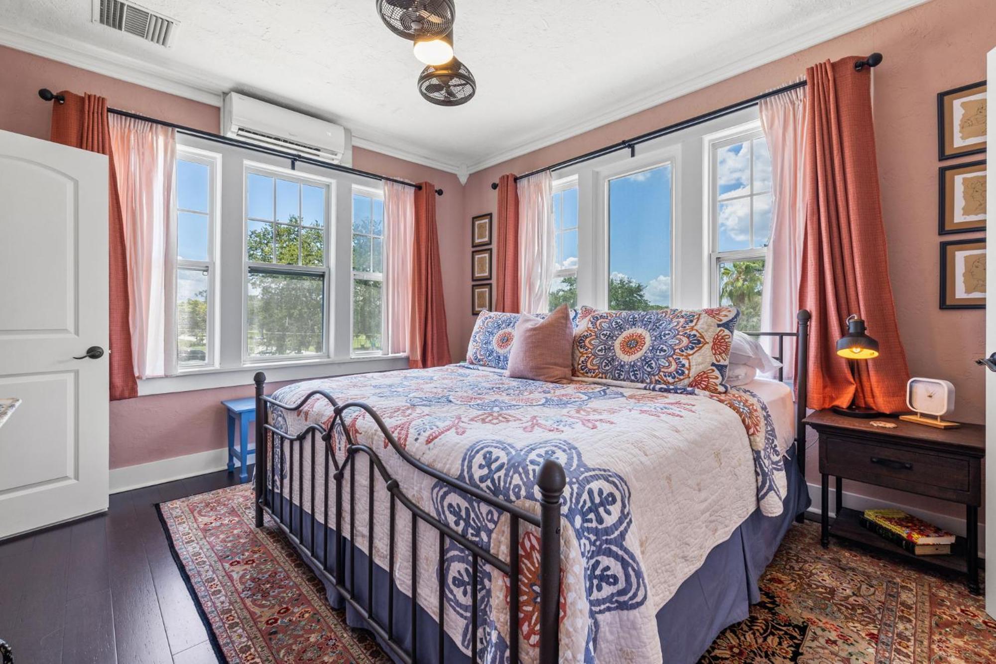 The Kenwood Gables Bed & Breakfast St. Petersburg Luaran gambar