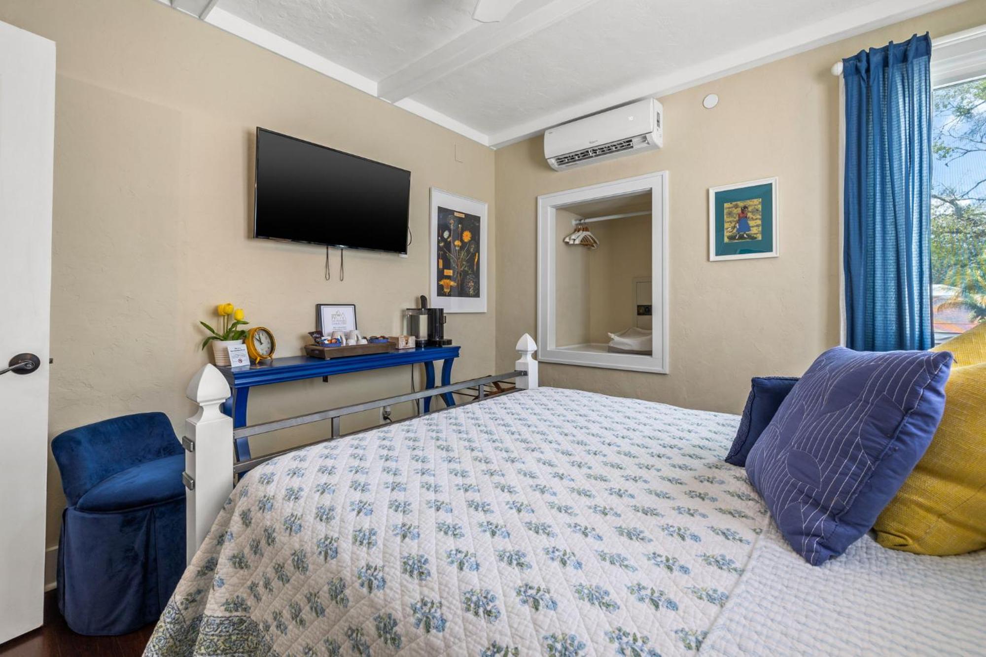The Kenwood Gables Bed & Breakfast St. Petersburg Luaran gambar