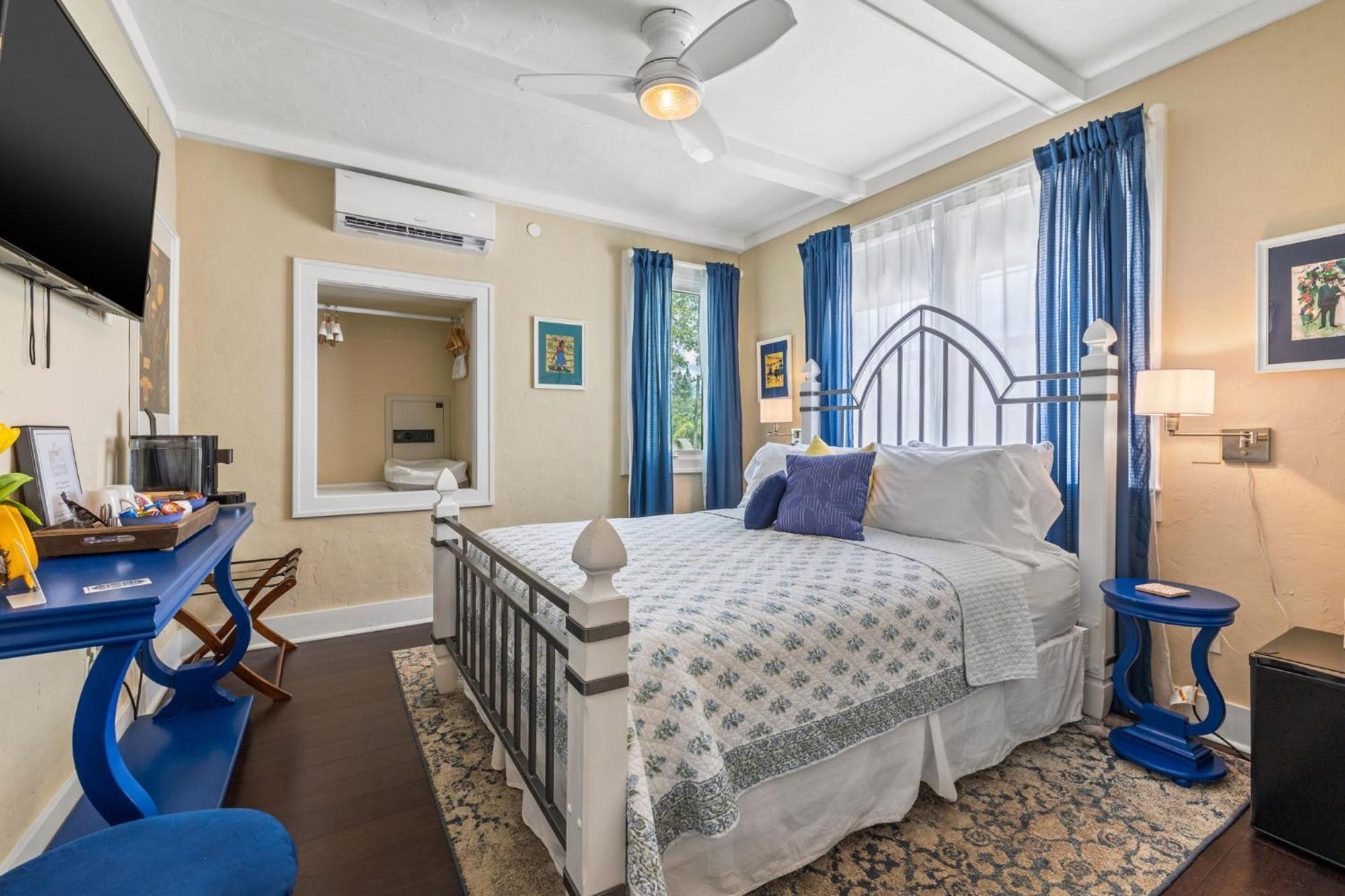The Kenwood Gables Bed & Breakfast St. Petersburg Luaran gambar